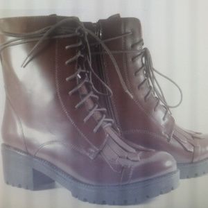 ISO BC Footwear " Go On" leather boots I'm black